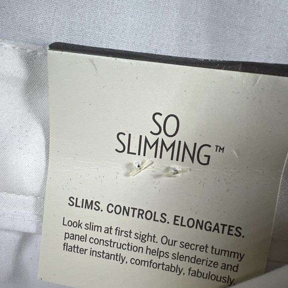 Chicos So Slimming White Pants Size 14 NWT Stretch Cuffed Zipper Button Pockets - Picture 3 of 9